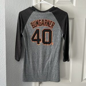 NWT SF Giants Bumgarner #40 raglan shirt jrs size M